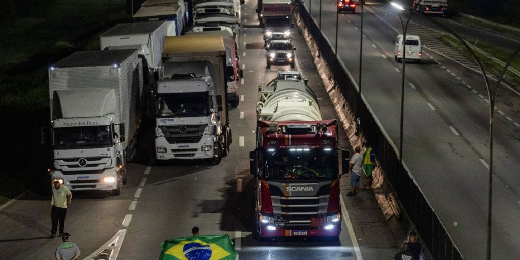 Rodovias federais ainda têm 18 pontos de interdição, diz PRF