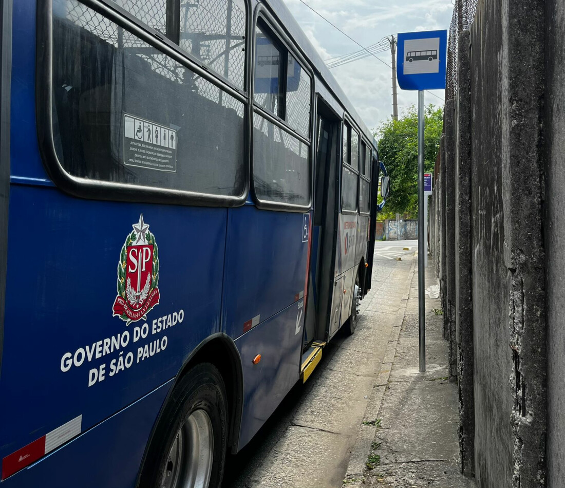 Alteração no endereço de ponto final de ônibus intermunicipal causa transtornos