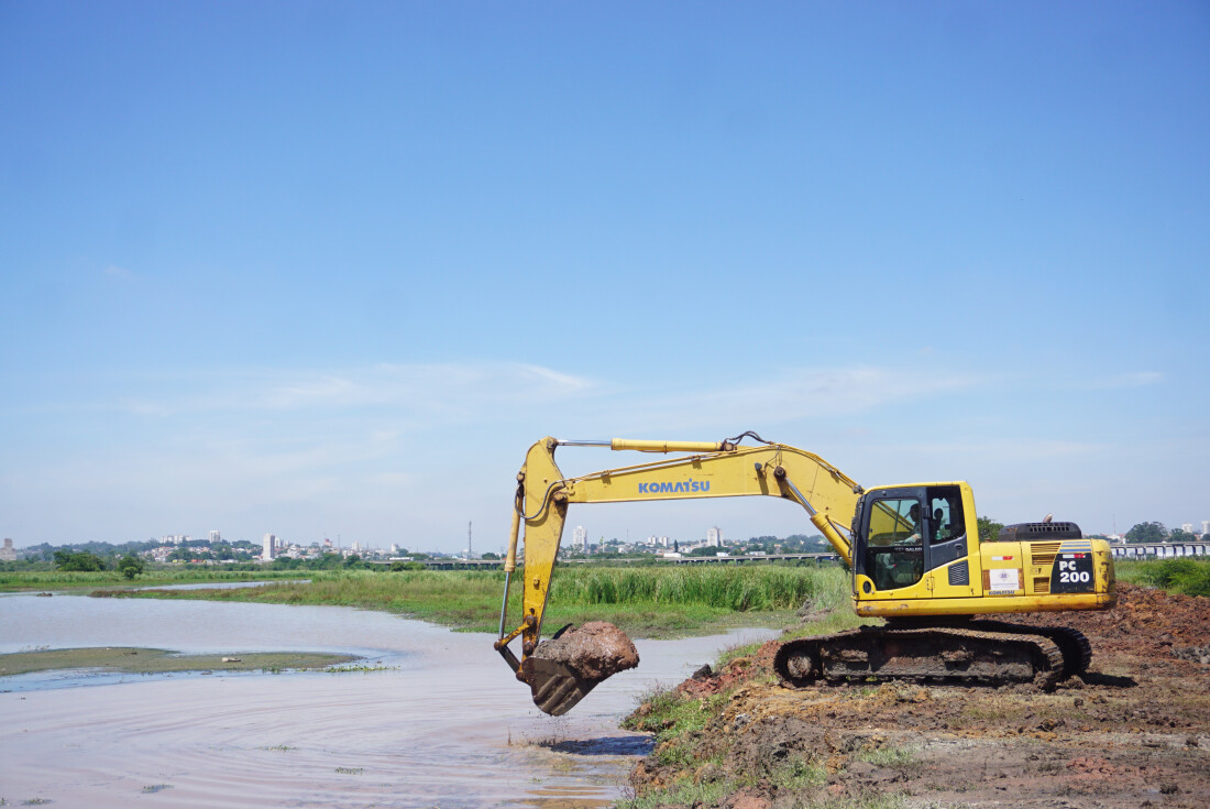 Obras de desassoreamento do rio Tietê chegam a 29% de conclusão em Suzano