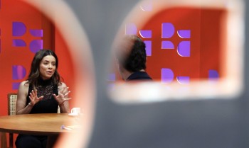 Astrofísica Larissa Santos é a entrevistada de hoje do DR com Demori