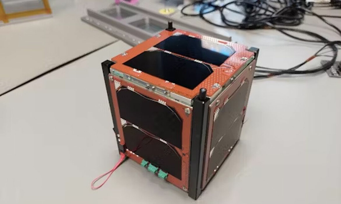 Planetário de Brasília tem exposição sobre nanossatélite feito na UnB