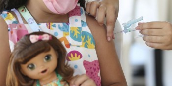Covid-19: Saúde distribui 1 milhão de doses de vacina para crianças