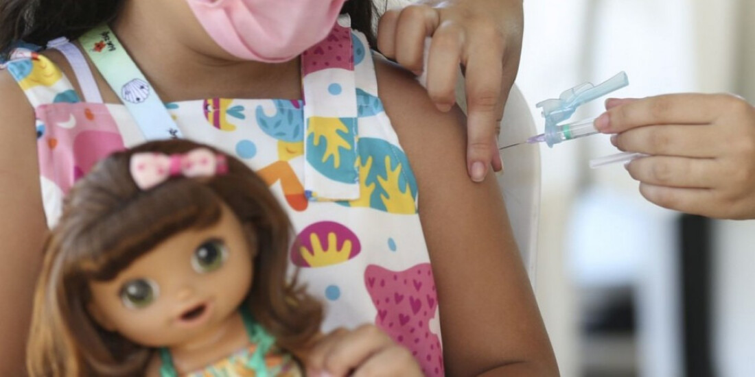 Covid-19: Saúde distribui 1 milhão de doses de vacina para crianças
