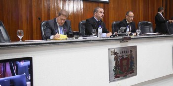 Serviços de coleta da cidade voltam a ser questionados