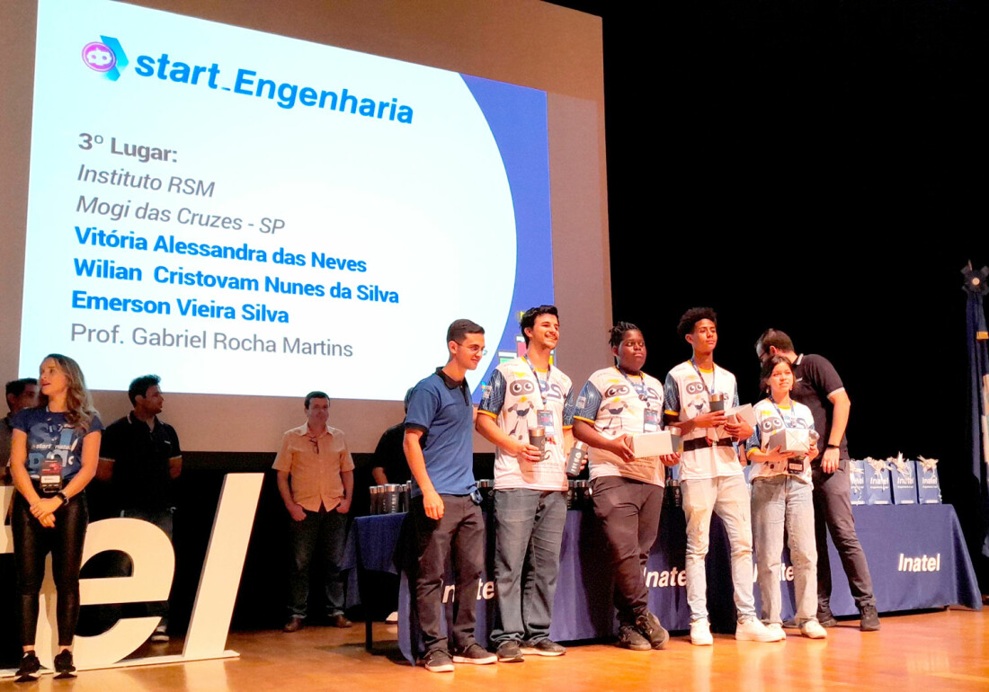 Alunos de escola públicas de Mogi se destacam em competição nacional de robótica