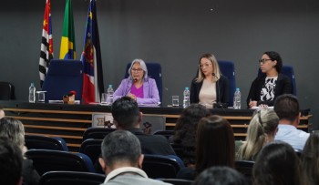 Secretaria de Educação apresenta ações do segundo quadrimestre na Câmara