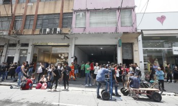 Bombeiros encerram trabalhos três dias após incêndio na região do Brás