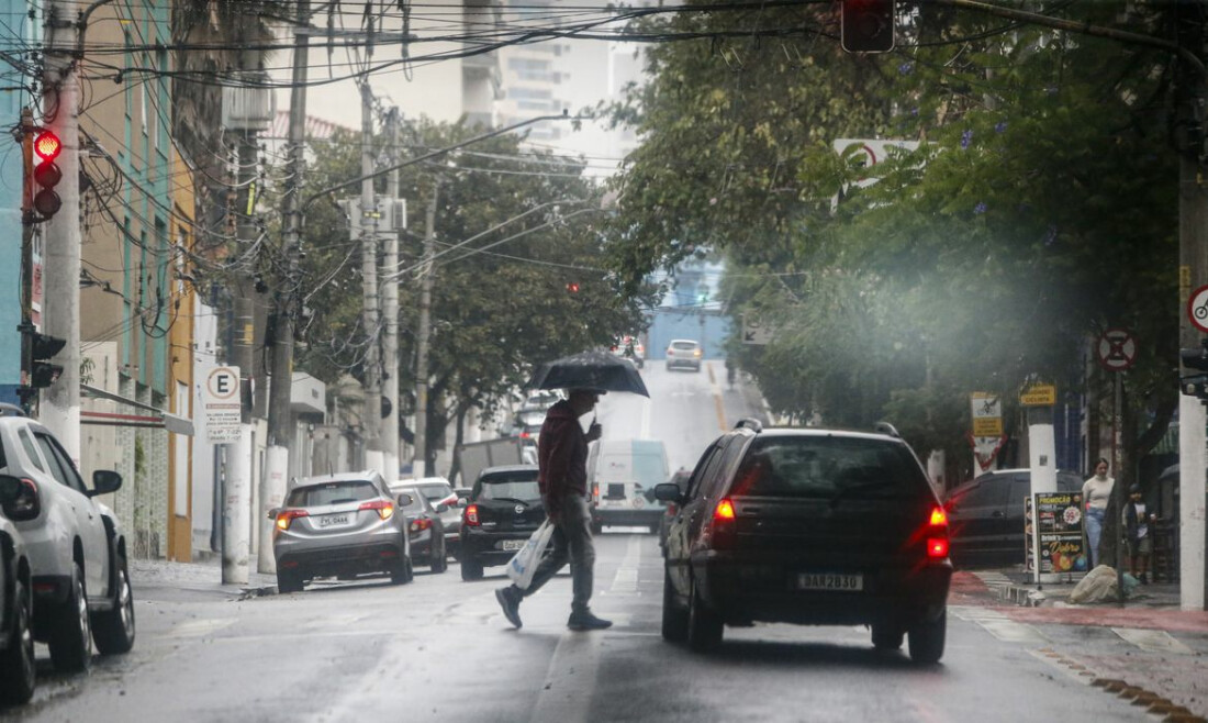 Capital paulista tem previsão de chuva forte para o período da tarde