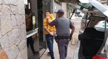 Suspeito de esfaquear namorado de ex-companheira é preso em Arujá