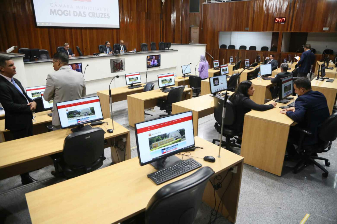 Câmara convoca secretária de Mobilidade Urbana sobre prorrogação de contrato 