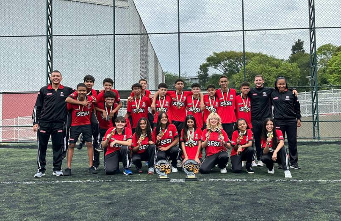 Equipes feminina e masculina do SESI Mogi das Cruzes são campeãs de Hockey5's