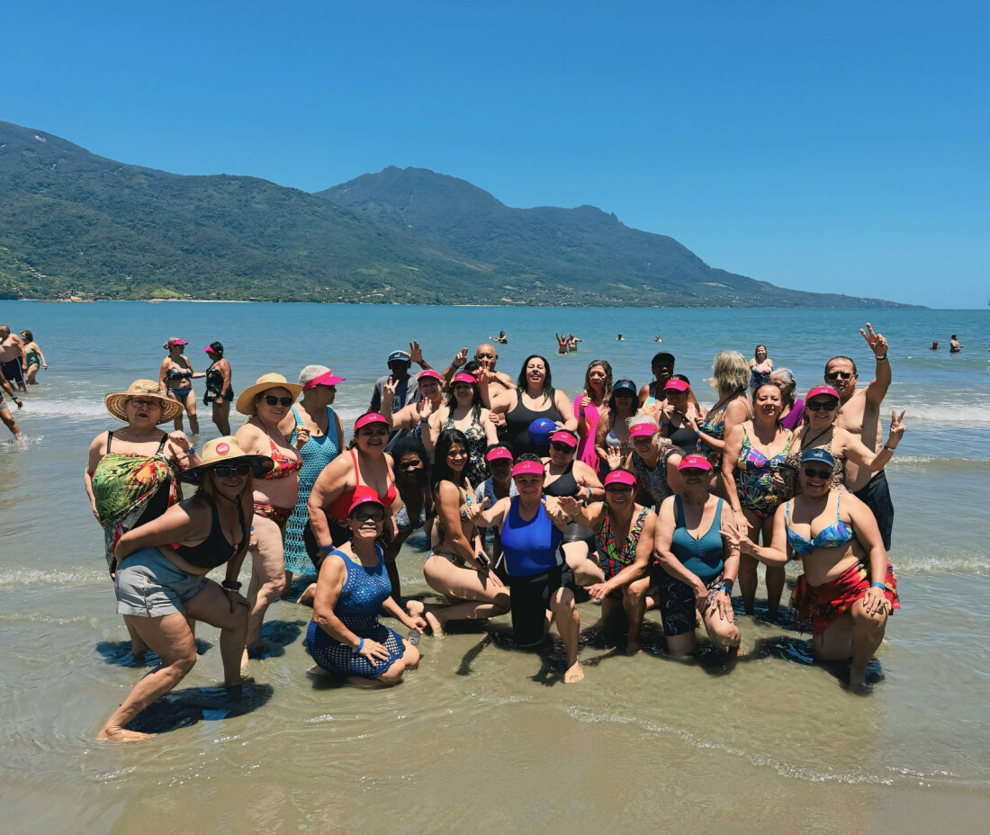 Itaquá realiza 2º passeio inclusivo e leva 480 idosos para a praia