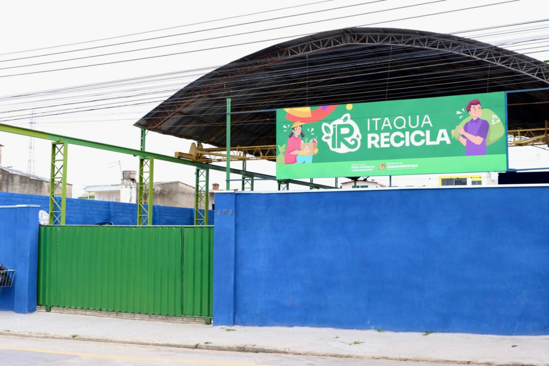 Itaquá entrega cooperativa de reciclagem e inicia coleta seletiva porta a porta