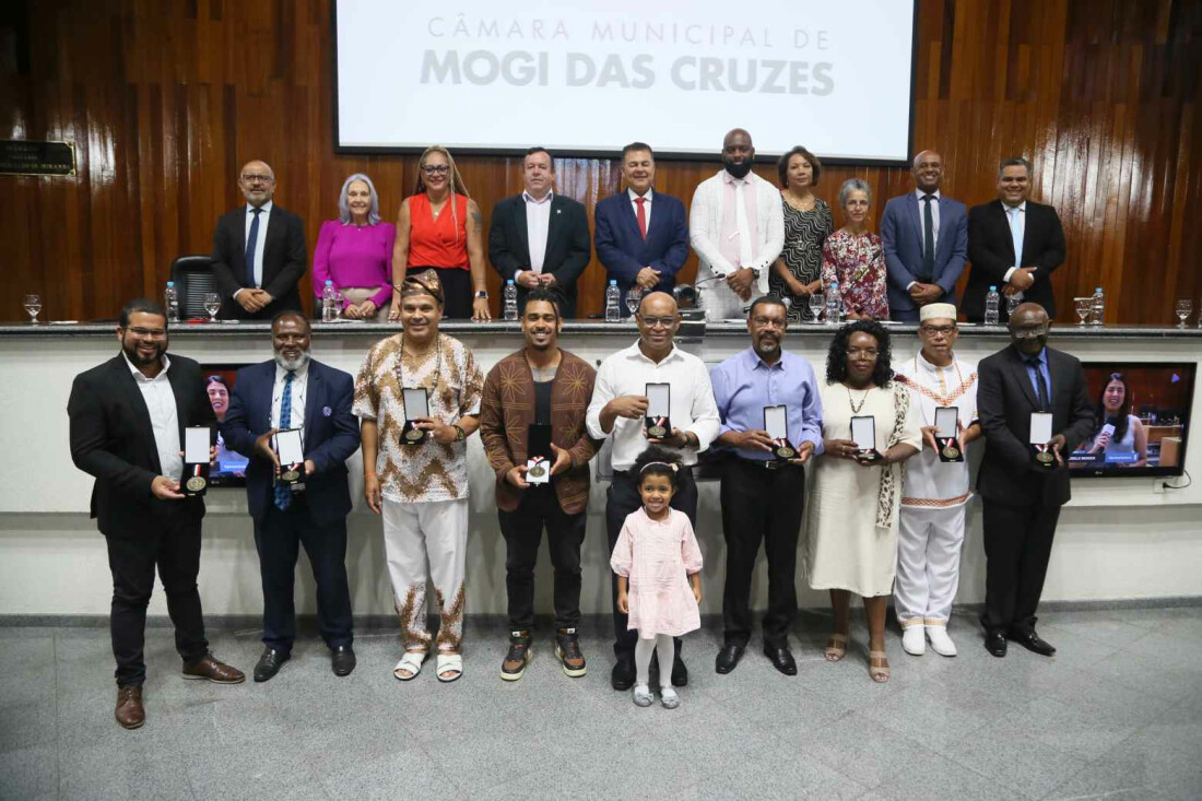 Câmara de Mogi outorga “Medalha Zumbi dos Palmares 2024”