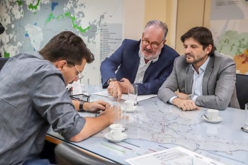 Melhorias em rodovias são tema de reunião entre prefeito de Guararema e secretário estadual