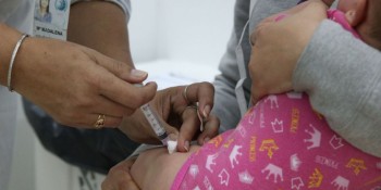 Covid-19: governo do Rio recebe primeiras vacinas para bebês
