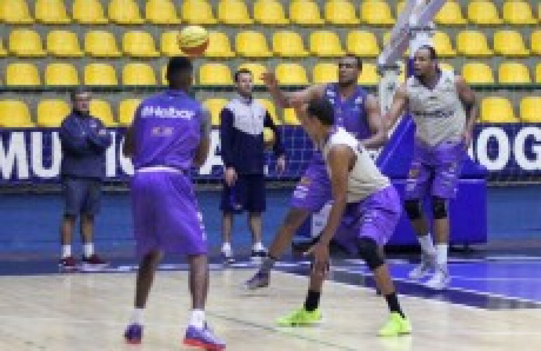 Mogi/Helbor inicia semifinais contra Paulistano no "Hugão"