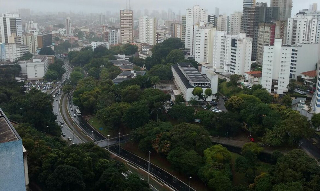Bahia tem alerta de chuvas intensas e acumulada até esta quinta-feira