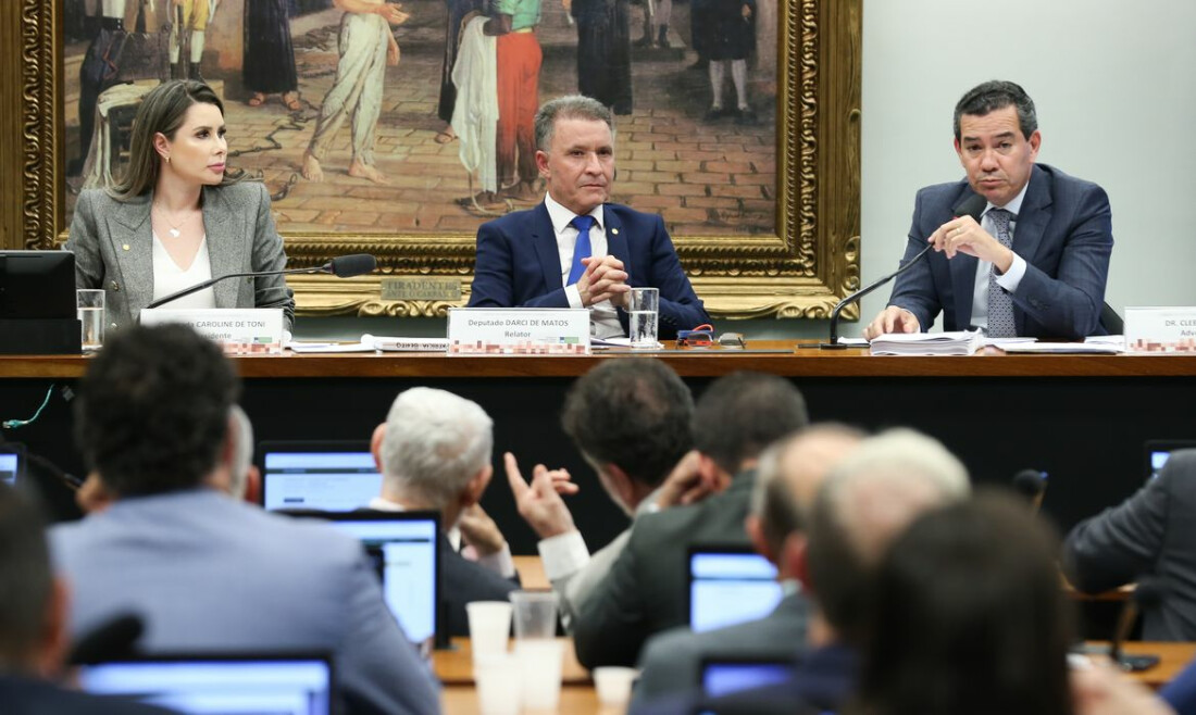 CCJ aprova texto que permite a estados legislar sobre matéria penal