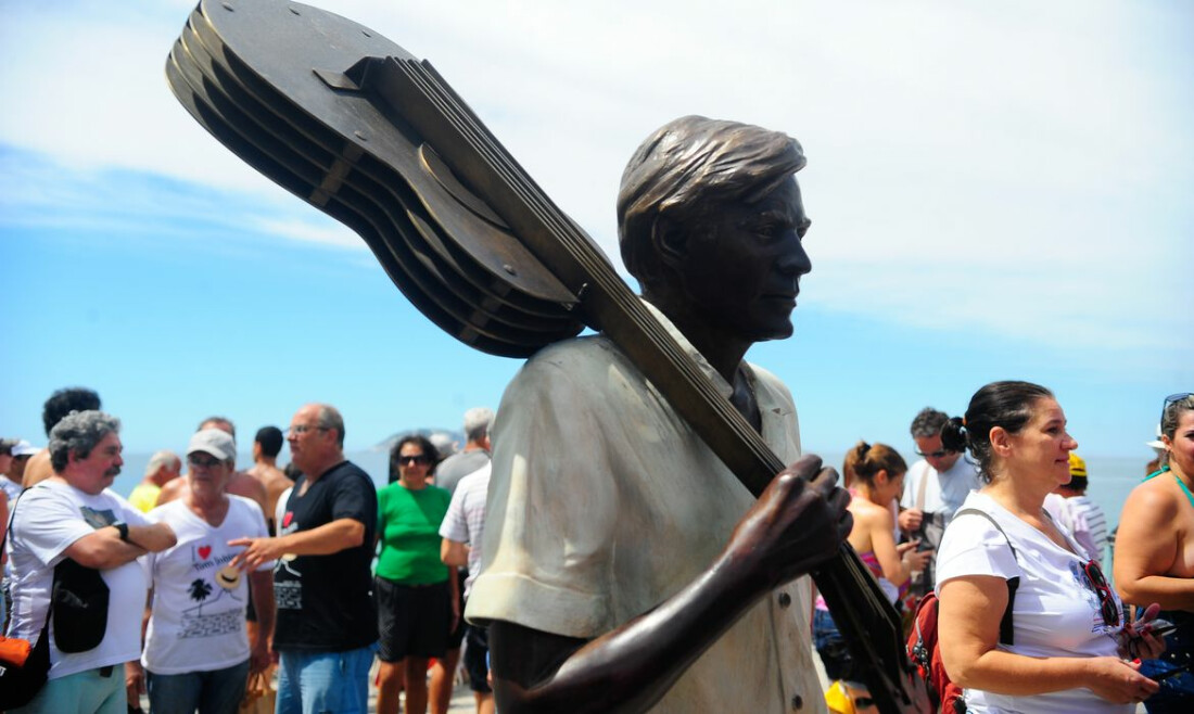 Hoje é Dia: Tom Jobim, Catulo de Paula e Dia do Forró são destaques