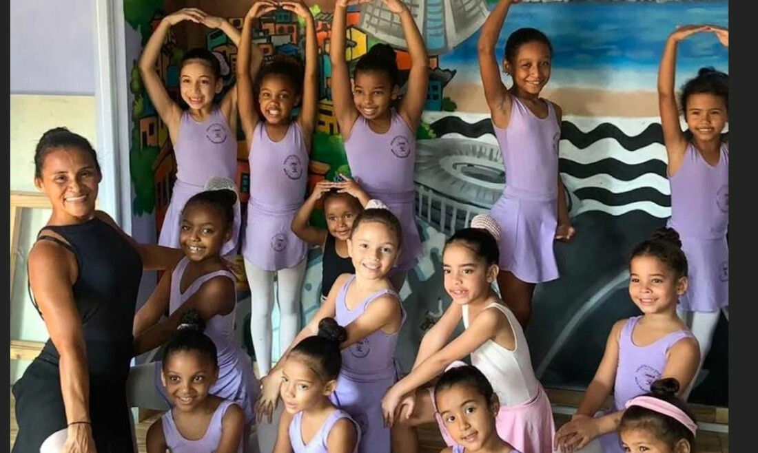 Crianças de favelas da Penha vão apresentar balé para a comunidade