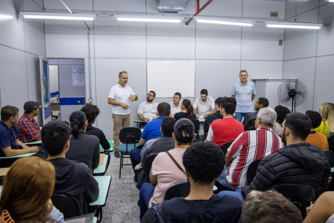 Itaquá inicia Operação Natal Azul para reforço da segurança nos centros comerciais