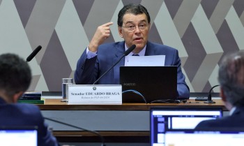 Reforma tributária com novo impacto no IVA é lida na CCJ do Senado