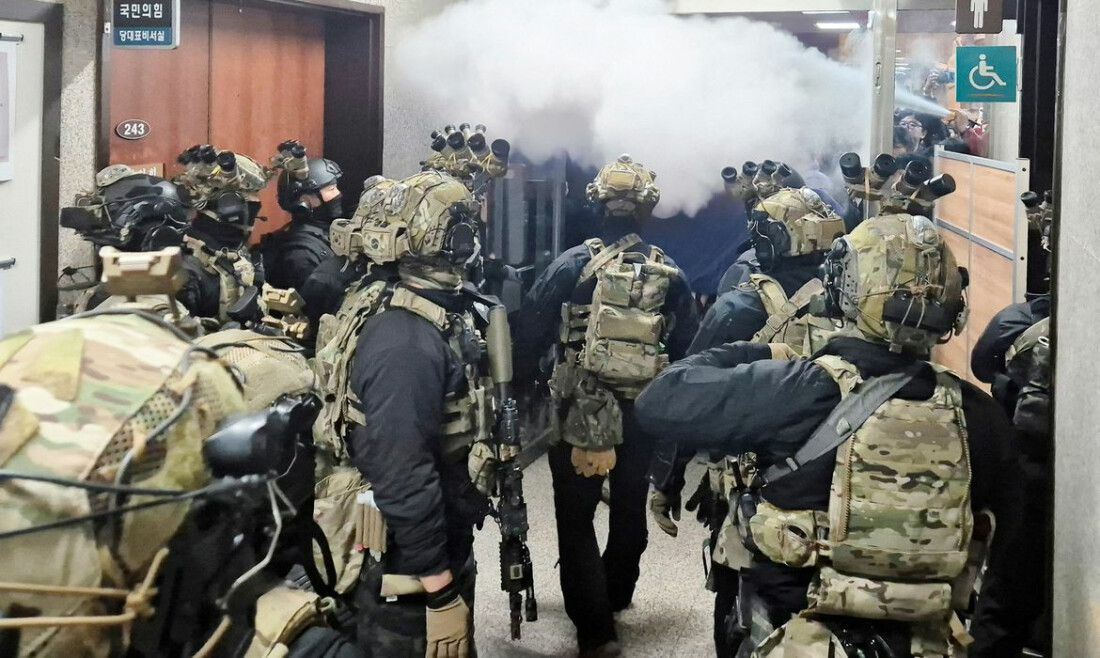 Parlamento da Coreia do Sul vota amanhã moção de destituição de Yoon