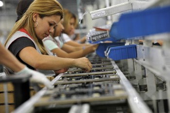 Setor industrial apresenta melhora em 2024, o que deve continuar neste ano 
