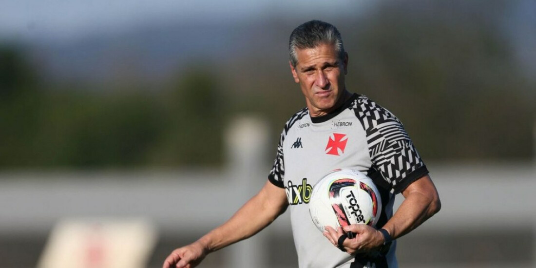 Vasco anuncia a saída do técnico Jorginho