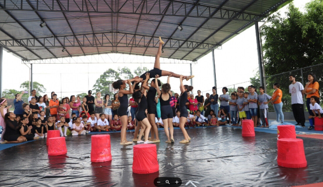 Prefeitura entrega cobertura de quadra poliesportiva no Residencial Novo Horizonte