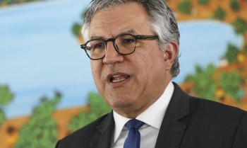 Padilha: expectativa do governo é votar marco fiscal até fim do