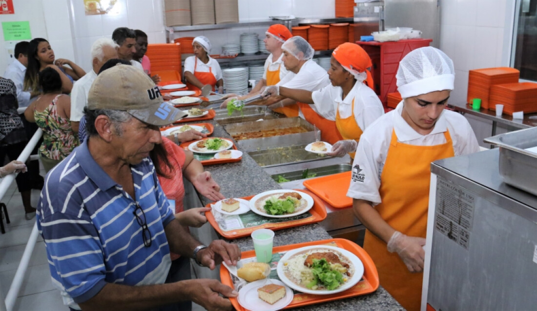 Restaurantes Bom Prato do Alto Tietê servirão almoços especiais neste fim de ano