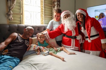 Programa Melhor em Casa realiza piquenique e entrega presentes em Itaquá