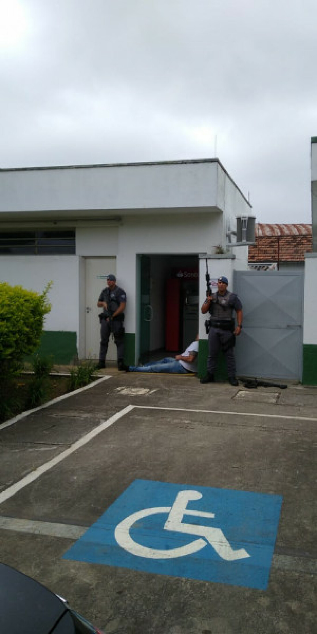 Força Tática promove simulado de roubo em fábrica de Mogi