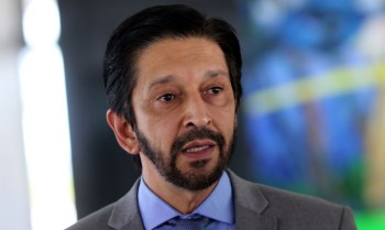Prefeito e vereadores eleitos tomam posse em São Paulo