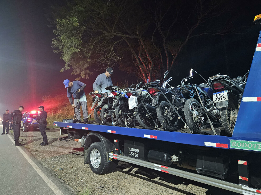 Operação Grau Zero em Itaquá recupera motos, dispersa baile funk e detém suspeito na virada do ano