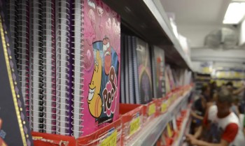 Procon de Suzano destaca importância de pesquisa preços do material escolar 