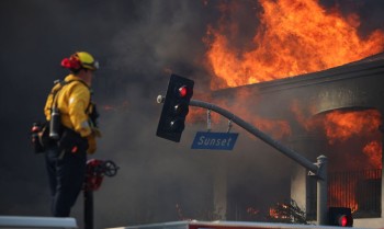 Novo balanço de incêndios em Los Angeles indica pelo menos 10 mortos