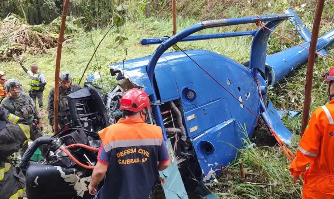 Corpo de empresário que morreu em queda de helicóptero é sepultado