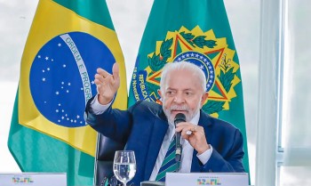 Prioridade do governo é baratear os alimentos em 2025, diz Lula