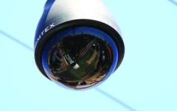 Câmeras flagram 221 motoristas infratores