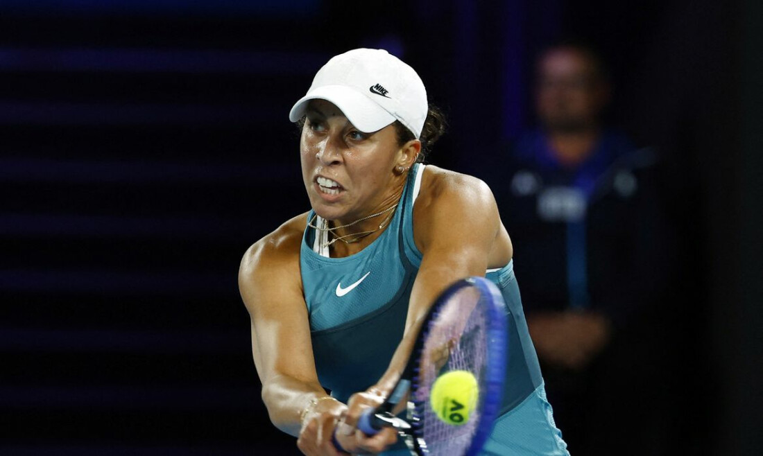 Austrália: Keys vence Swiatek e encara Sabalenka na disputa do título
