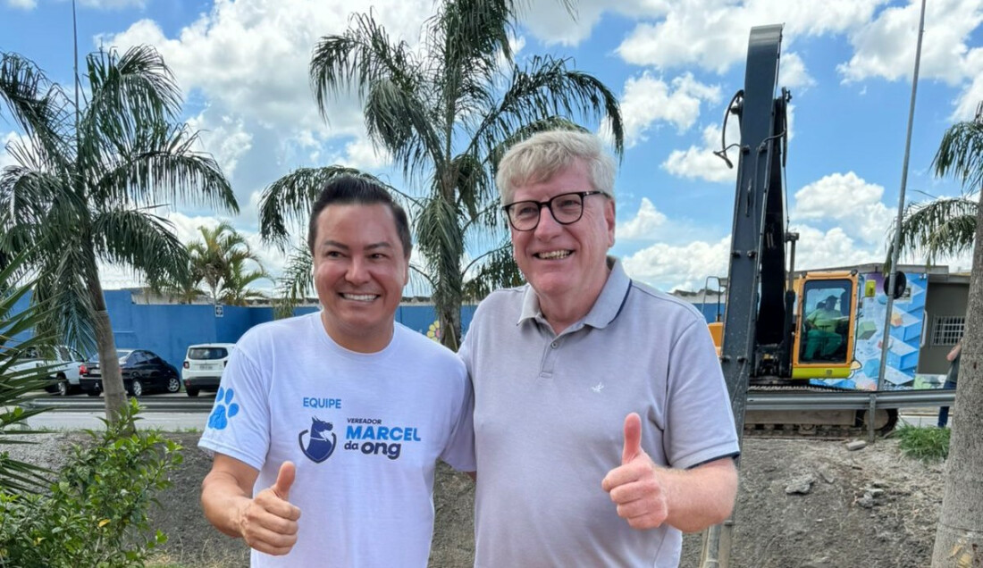 Vereador Marcel da ONG acompanha trabalhos de manutenção e limpeza no rio Una