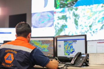 Defesa Civil de SP aciona novo sistema de alerta de ‘chuva severa’ na capital