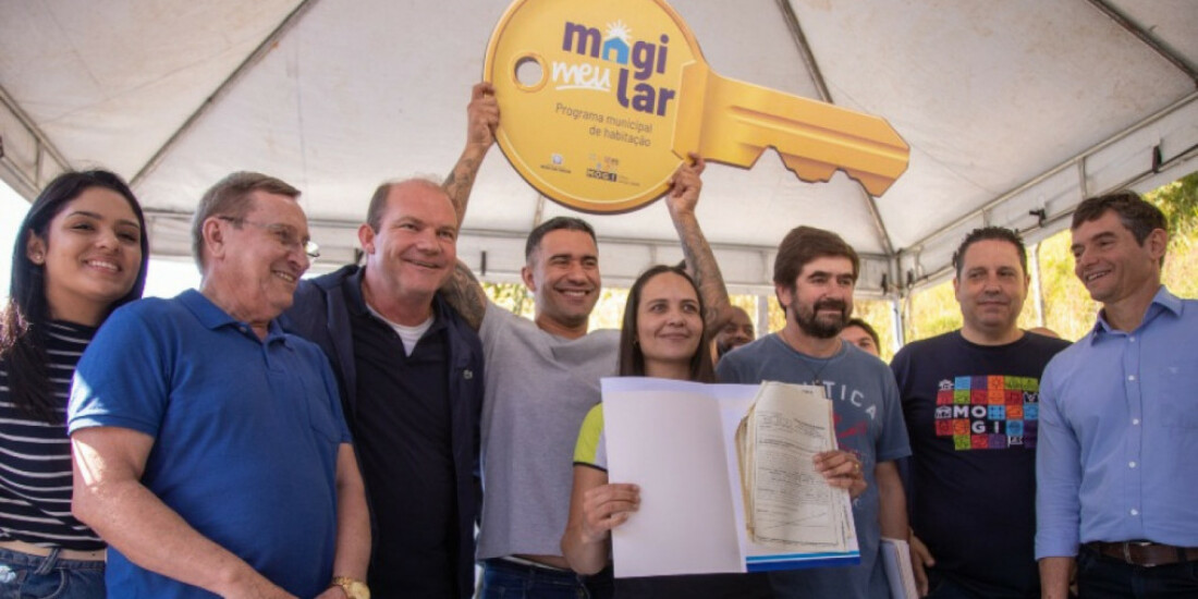 Mogi entrega títulos de propriedade