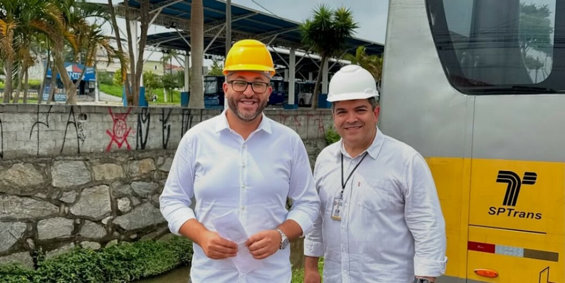 Prefeituras de Poá e São Paulo se unem para limpeza do córrego Três Pontes