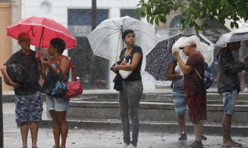 Inmet publica alerta para chuvas intensas em grande parte do país