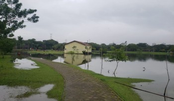 Mogi interdita o Parque Centenário devido ao transbordamento dos lagos 