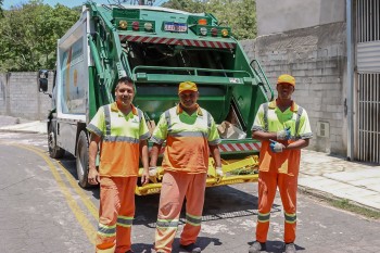 Itaquá adota medida provisória para coletar lixo em bairros alagados 